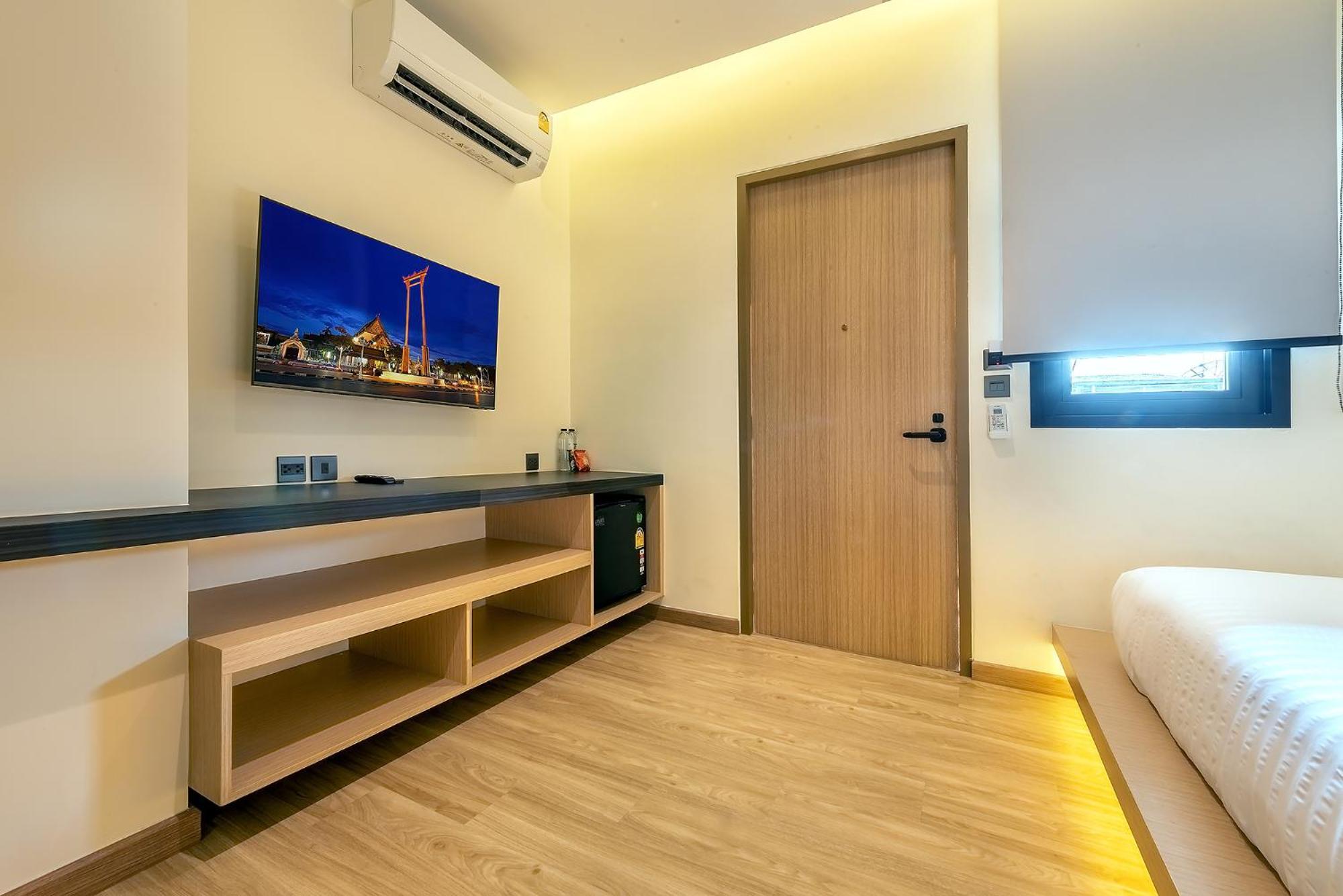 Хостел Phra Nakhon Poshtel Бангкок Номер фото